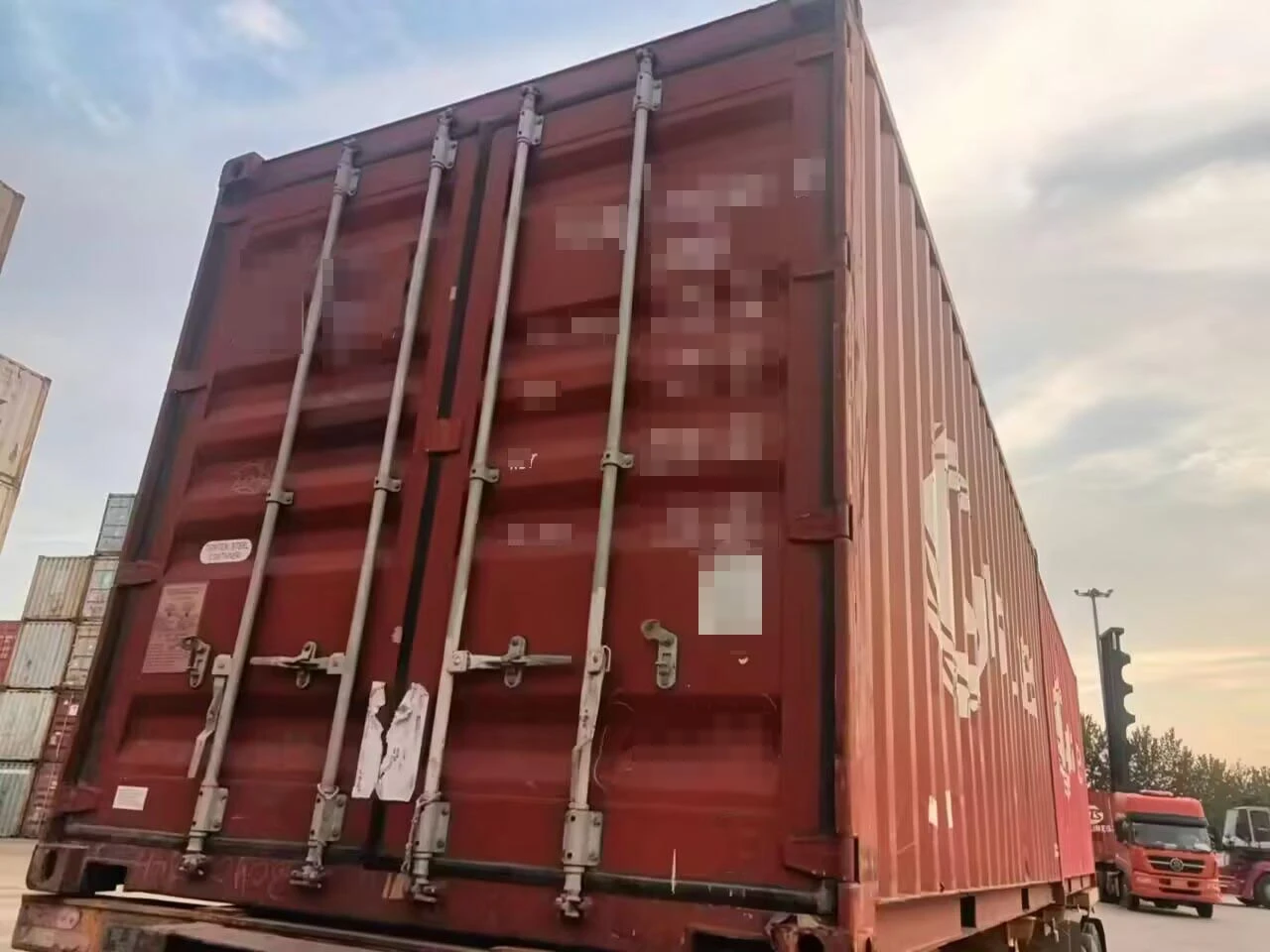AOCHEN- Rubber Flooring products - Container loading - Transportation